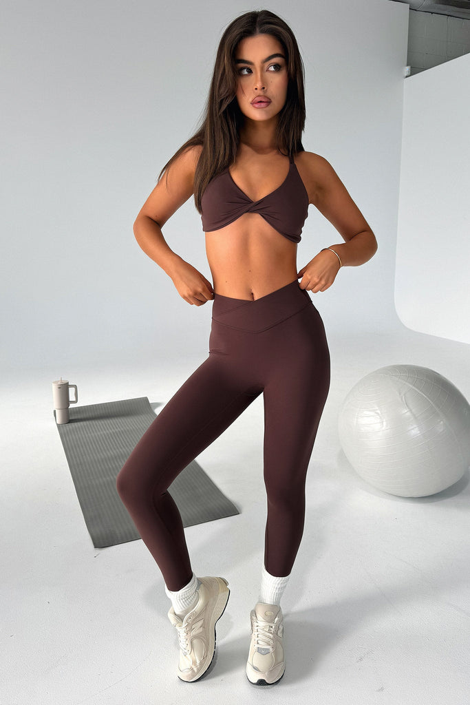 Nikau Twist Sports Bra - Brown