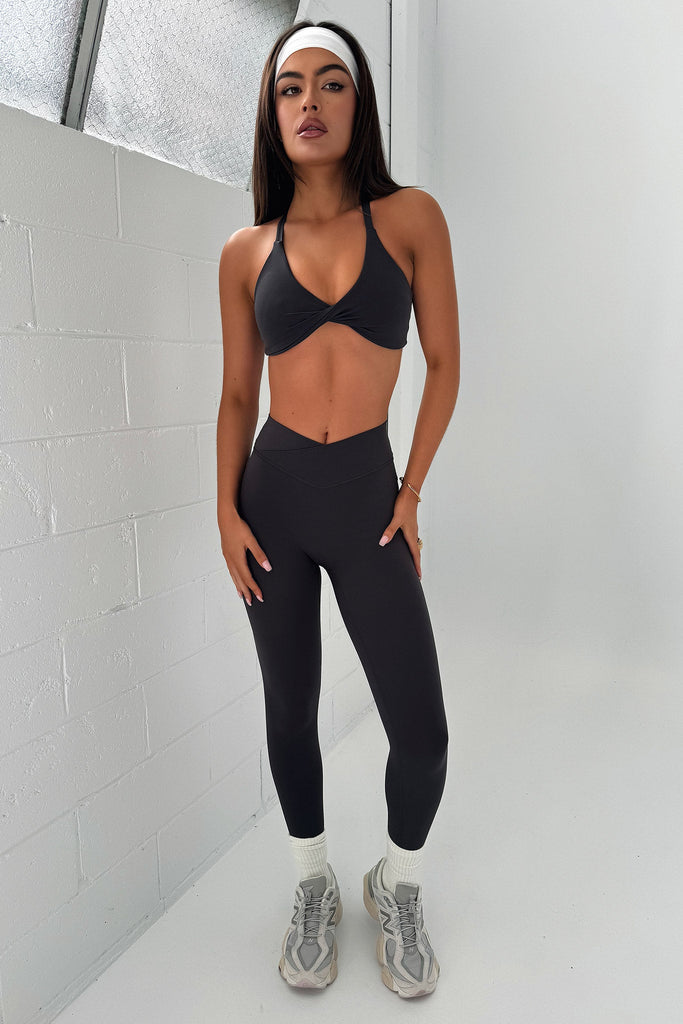 Nikau Twist Sports Bra - Grey
